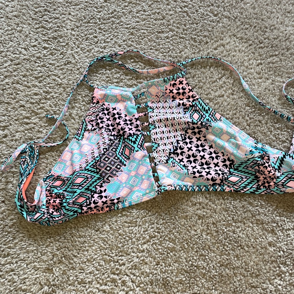 Geometric Patterned Bikini Top